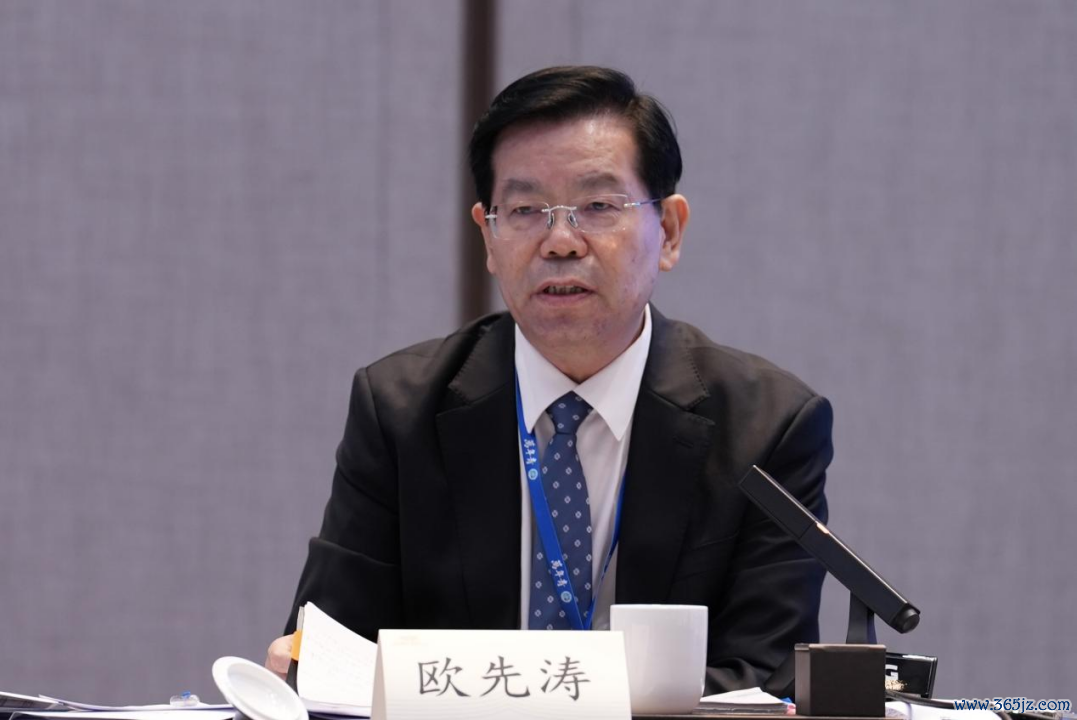 粤万年轻董事长欧先涛