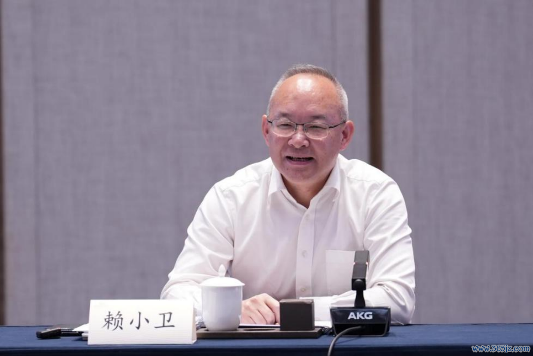 汕头市委副布告赖小卫